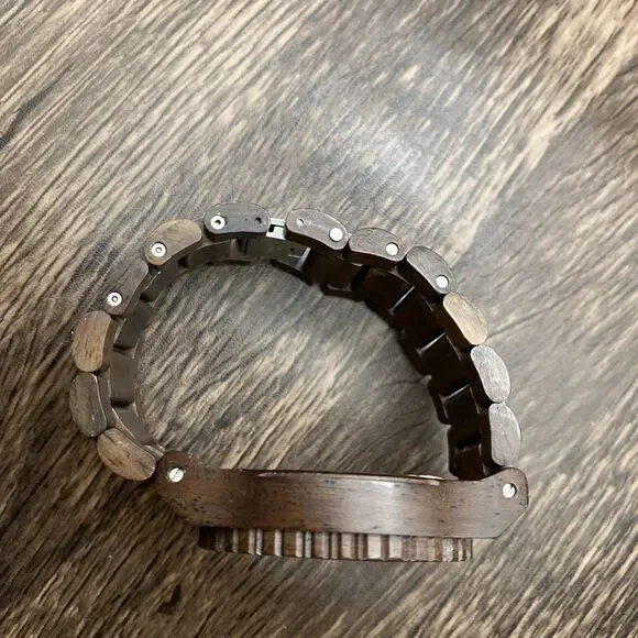 Wewood 100% Natural Wood Watch With Date Display New Battery - Picture 4 of 12